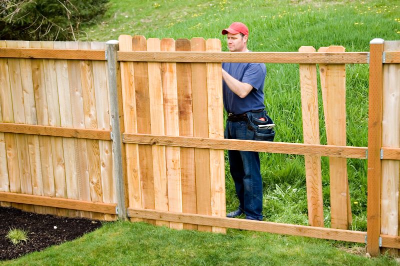 Fence Service Experts at Work